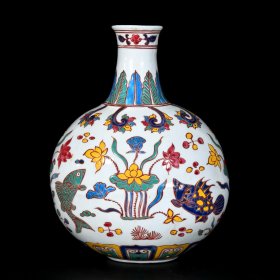 明宣德五彩连年有余纹扁瓶;32x24厘米