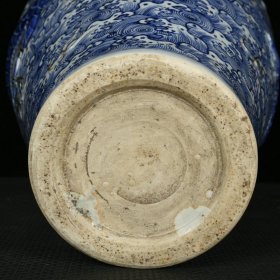 元青花雕刻海水龙纹梅瓶 高51厘米 直径28厘米