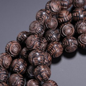 清代 沉香雕团寿纹108佛珠