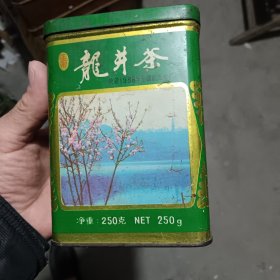 老茶叶盒子 茶叶罐一个 著名商标（贡牌龙井茶） 杭州西湖龙井茶叶公司