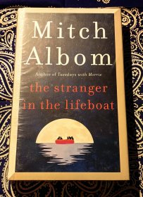 《 The Stranger in the Lifeboat 》 《 救生艇上的陌生人 》 ( 硬精装英文原版 )