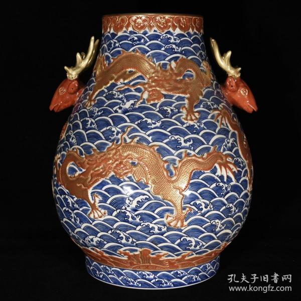 清乾隆青花浮雕矾红描金龙纹鹿头尊，41×33 cm，