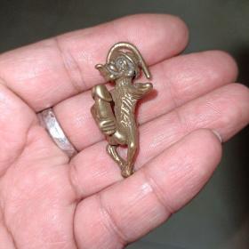 铜件，猴子钥匙扣，寓意一举成名，铜挂件。