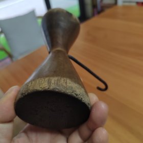 大几十年的北方民俗用品：纺麻绳用的木质拨椤锤