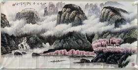 庞泰嵩，1963年毕业于广州美术学院国画系，国家一级美术师，中国美术家协会会员。师从关山月、黎雄才。