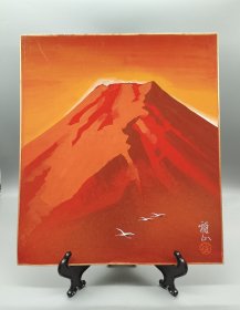 日本富士山浮世绘装饰画，红色调超美，画面构图大气，富士山造型独特，配上飞鸟点缀，整体色彩艳丽。适合客厅，书房，茶室装饰。满58包邮偏远地区邮费自付。