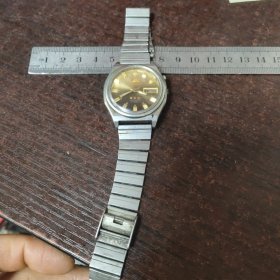 双狮表/品如图