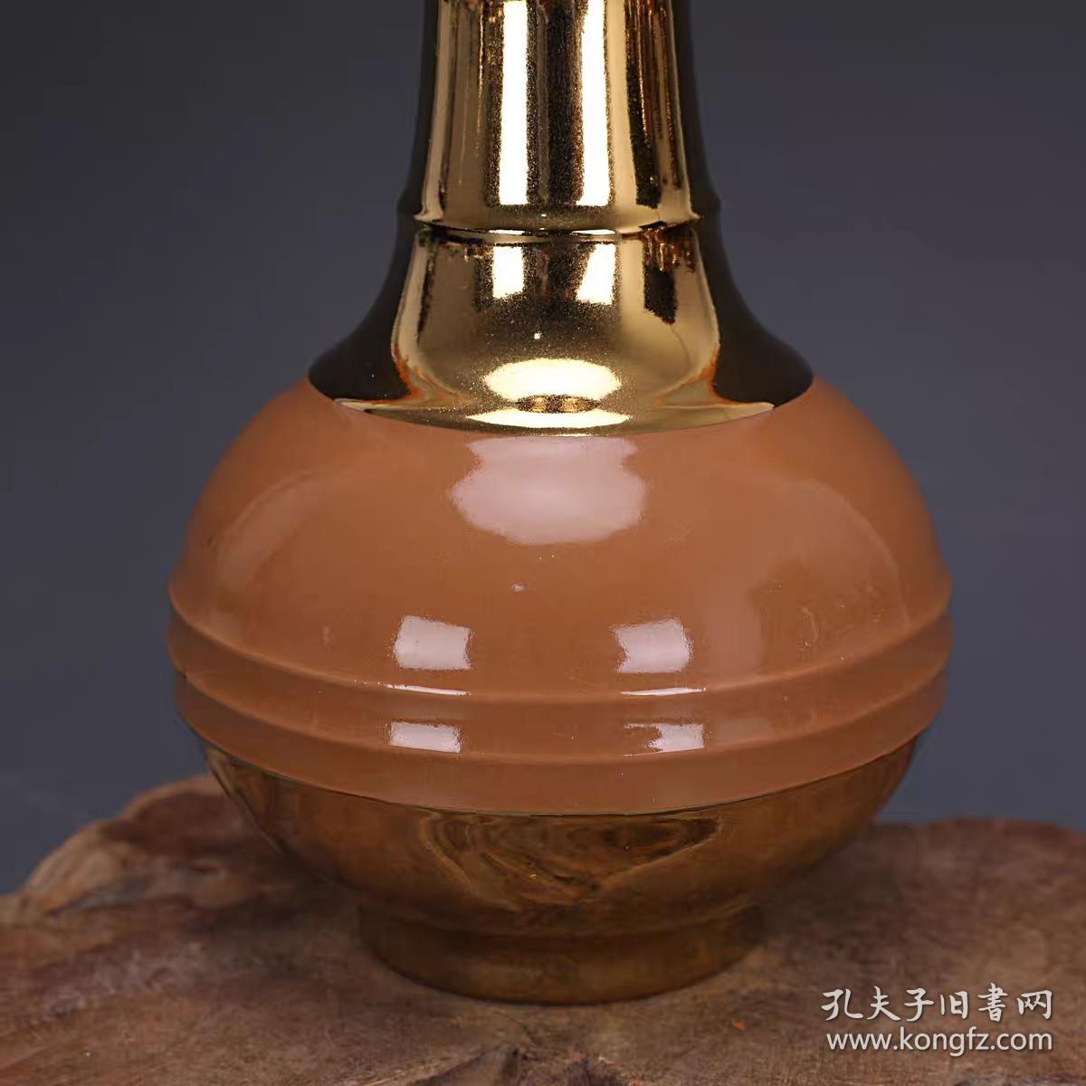 汝窑紫金釉描金炫纹赏瓶