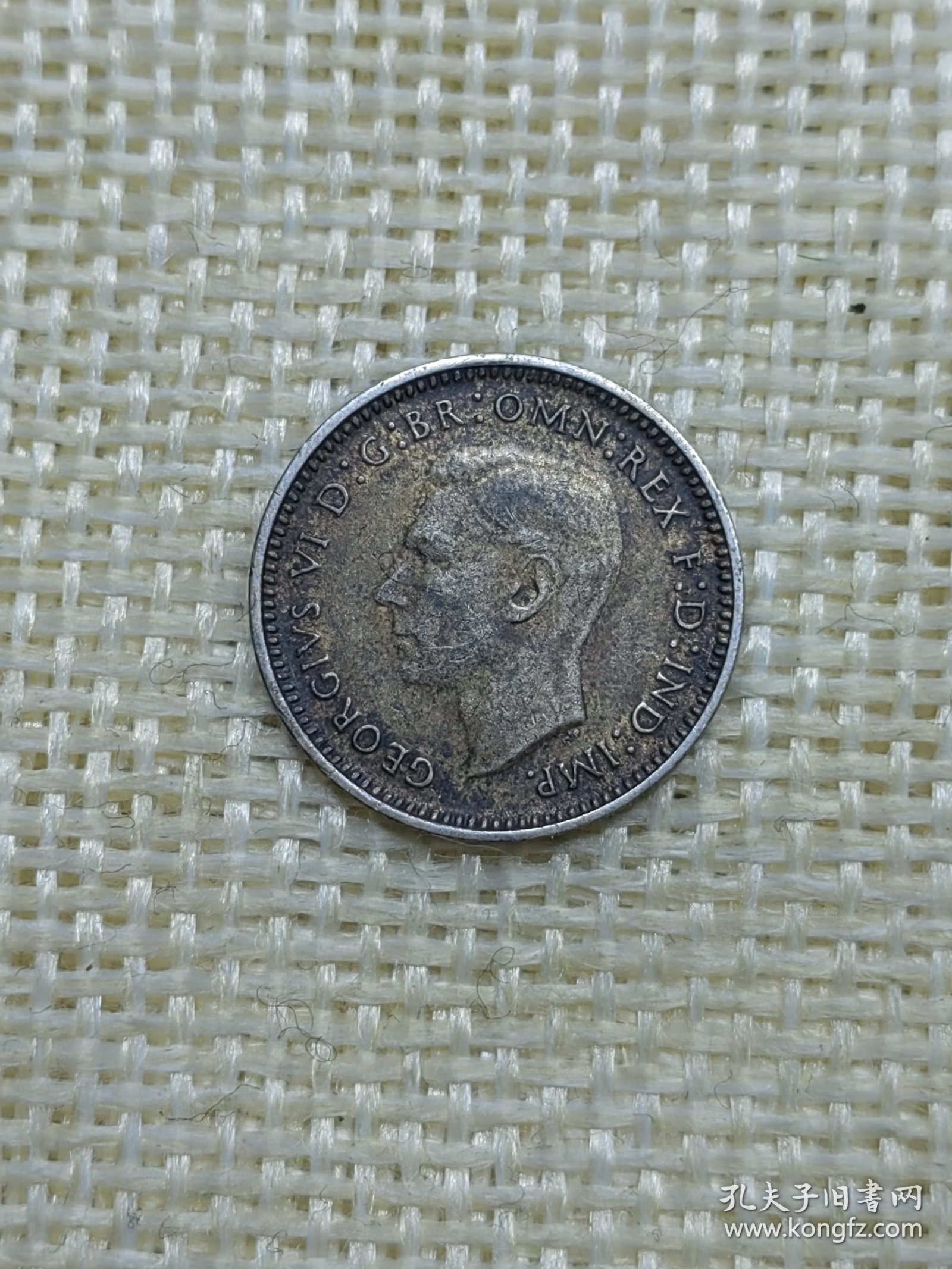 澳大利亚3便士银币 1942年乔治六世1.41克高银 16mm直径 全新彩浆极美品 dyz0060