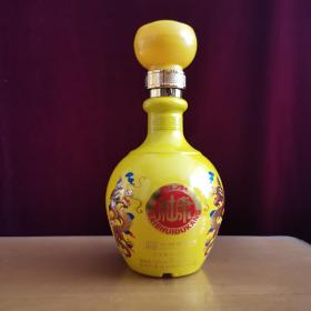 玻璃花瓶酒瓶摆件帝王黄双龙图案精致。