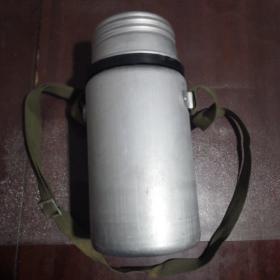 大铝罐（七八十年代的老铝罐）