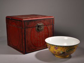 珍品旧藏收藏康熙款纯手绘粉彩彩瓷碗 画工精细 器型精美 配老漆器盒