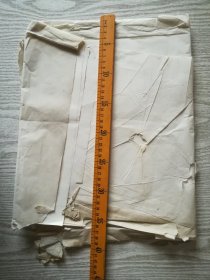 老旧宣纸一张，尺寸约132*67公分