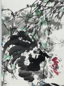 鲁 风  尺寸  124/80  托片 
1939年生，原名杨守森，山东鄄城人。中国花鸟画家。1964年毕业于贵州大学艺术系。从事工艺美术设计16年，1980年成为专业画家。曾先后在国内外发表作品近千幅，在贵州、宁夏、天津、高雄、山东、北京等地举办个展。作品入选全国六、七、八届美展。有《鲁风花鸟画集》两种发行。现为贵州省政协八届委员、贵州美协副主席、贵州花鸟画研究会会长、