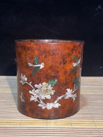 旧藏花梨木镶嵌彩贝花鸟笔筒 尺寸: 高16.5厘米 长16厘米 厚16厘米.