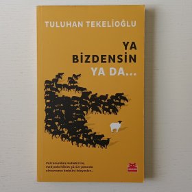 土耳其语原版书 Ya Bizdensin Ya Da... - Turkish Edition by Tuluhan Tekelioğlu