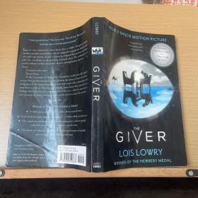 The Giver Movie Tie-In Edition 记忆传授者 电影版 英文原版