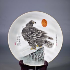绘墨彩描金绘雄鹰纹赏盘 高4厘米直径20.6厘米