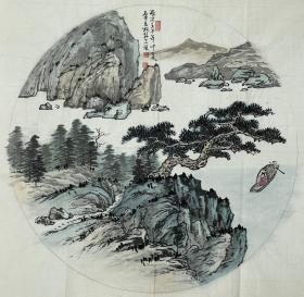 胡念祖 尺寸 41/41 软件 1927年生于湖南益阳县。1948年于南京奉国画大师黄君壁为师，研习山水画。1951年于台湾师范学院艺术系任教，并就教于浦心余教授研究北宗山水画，嗣后自树一格，以精湛的传统笔墨汲古融今，大师格局形成。1985年获美国杜威大学荣誉博士学位。1988年自纽约返国，任教于国立艺术学院及国立台湾艺术专科学校。