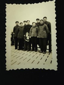 1958年 上海嘉定工作人员 下乡劳动锻炼前照片一组6张合销(徐正铨 李新华 黄宝玉 钱永麟 张连川 朱根生 孟汉光 朱鸿斌 李浩 林学舜)