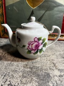 567瓷，建国初新平瓷厂，一枝花茶壶，盖磕