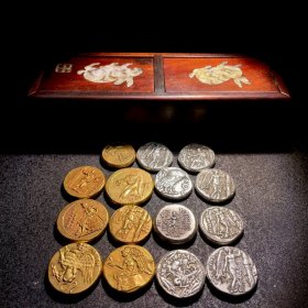 珍藏罗马鎏金币鎏银币15枚 配贝壳老盒子一个 3.7×0.6㎝，净重480克