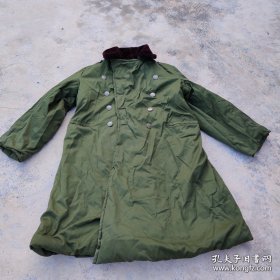 铜扣毛呢棉大衣