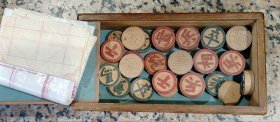 50年代木制象棋背面有工艺二字带老木盒