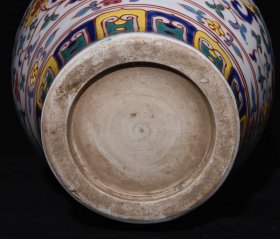 旧藏 明宣德五彩穿花凤纹贯耳瓶 高30.5×18厘米