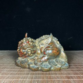 老铜胎泥金招财进宝飞天独角貔貅，高10厘米，长16厘米，重1316克