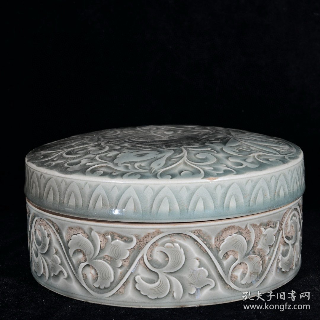 晋唐古越窑秘色青瓷刻花缠枝莲鹅鹅鹅捧盒 高10径20厘米2