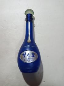梦之蓝酒瓶