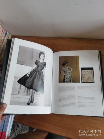 Christian Dior: History and Modernity1947 - 1957迪奥画册