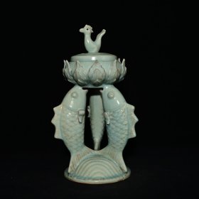 宋汝窑青龙寺御制款三鱼莲花香薰