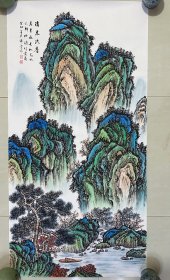 山水画，尺寸：1.38米×70公分，四尺整张竖幅的，半工笔半写意画法，纯手绘，假一赔万，正面一幅画，背面一幅画，都是本人精心收藏的，中美协会员李祥云老师的原创大作，实际画的比照片拍出来要漂亮的多，笔法苍劲有力，浓淡干湿焦，行云流水。皴法点染，家里客厅，卧室，玄关，中堂，茶室，书房都可悬挂，闭眼入，真的特别好看，带老师本人合影和收藏证书。