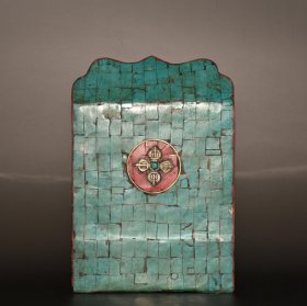 尼泊尔木镶嵌白铜红松绿松天珠宝石唐卡站观音佛板摆件 尺寸:长15厘米 宽6厘米 高22.5厘米 重704克左右