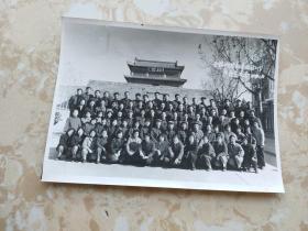 老照片大合影: 全路内燃机车化验工作经验交流会1980年10月