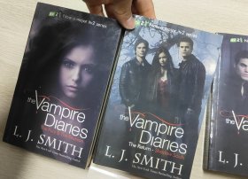 Vampire Diaries Volume 2：v. 3 & 4 (Vampire Diaries) 3本合售