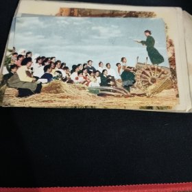 50年代绘画小画片：星火集体农庄的妇女们讨论生产计划