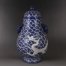 霁蓝釉刻花龙纹福筒鹿头尊盖罐