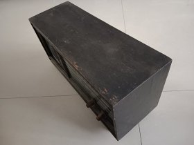 老收音机 淄博海鹰牌 不好用前玻璃有裂破损 摆件道具收藏 38×14×20