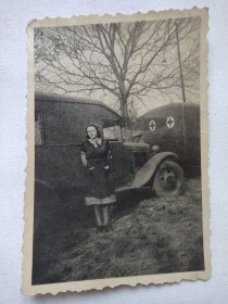 二战德军护士老照片 二战德军美女老照片 德军士兵肖像照 二战德军老照片 德国老照片 二战老照片 德军照片 照片长8.5厘米，宽6厘米