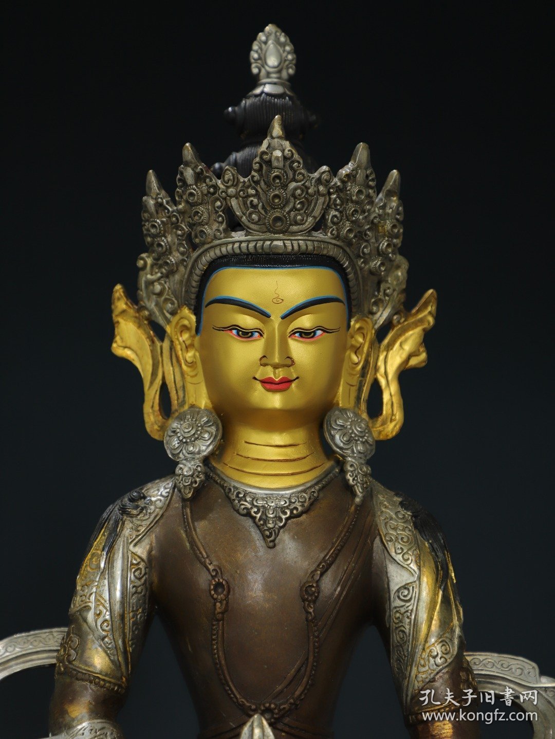 铜鎏金描彩 【长寿佛】 佛像造像 尺寸：高43厘米 宽32厘米 厚21厘米 重5.25斤
