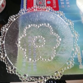 玻璃珍珠盘。