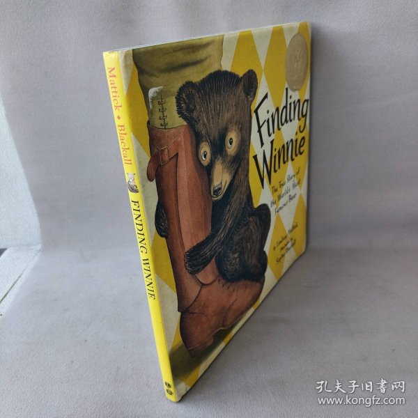 Finding Winnie: The True Story of the World's Most Famous Bear 寻找维尼英文原版