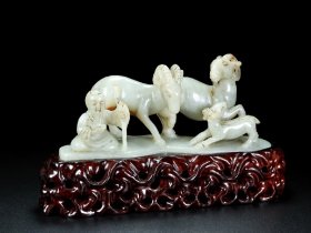 和田老玉“三羊开泰”摆件