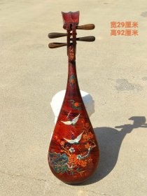 桐木大漆琵琶。 画工精细，包浆自然，品相完整，音色悦耳动听 细节如图！