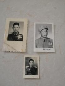 50一60年代拍于上海军人照片3张