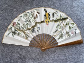 王雪涛国画折扇作品 【尺寸】60/33cm 【材质】成品折扇