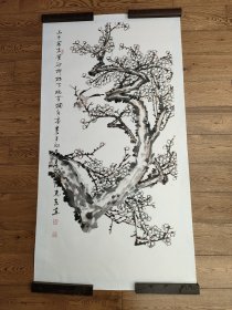 陈惠东，号王屋山人，1956年出生于河南济源，现居郑州。早年师从唐玉润先生，85年求学于西安美院油画系，99年毕业于中央美术学院国画系，受教于张立辰、郭怡琮先生，期间曾多次求教于启功、娄师白先生。现为河南省美术家协会会员，河南省书画协会理事，河南省书画院画师，河南省国际少林武术书画院副院长等。画芯尺寸:137x69(cm)，己托底，手绘保真。(43981#)